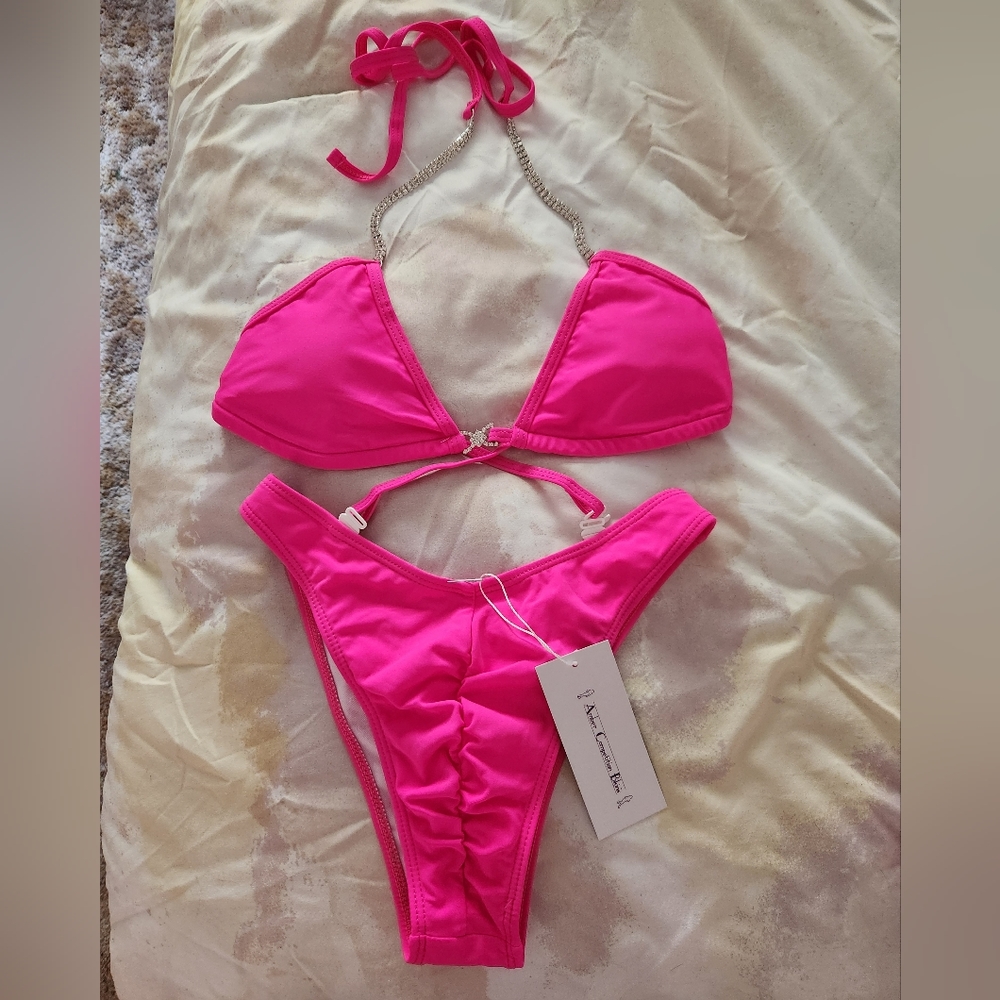 Figure posing suit